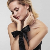 Черные ленты для связывания SILKY SENSUAL HANDCUFFS - Bijoux Indiscrets - купить с доставкой в Реутове
