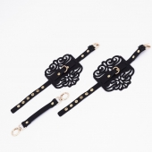 Черный фигурные оковы с золотистой фурнитурой - Crazy Handmade - купить с доставкой в Реутове