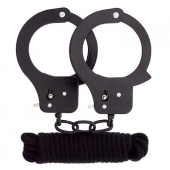Чёрные наручники из листового металла в комплекте с веревкой BONDX METAL CUFFS LOVE ROPE SET - Dream Toys - купить с доставкой в Реутове