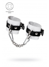 Бело-черные кожаные наручники с одним ремешком с люверсами - Pecado - купить с доставкой в Реутове