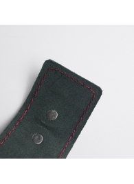 Черные кожаные наручники с красной строчкой - Crazy Handmade - купить с доставкой в Реутове