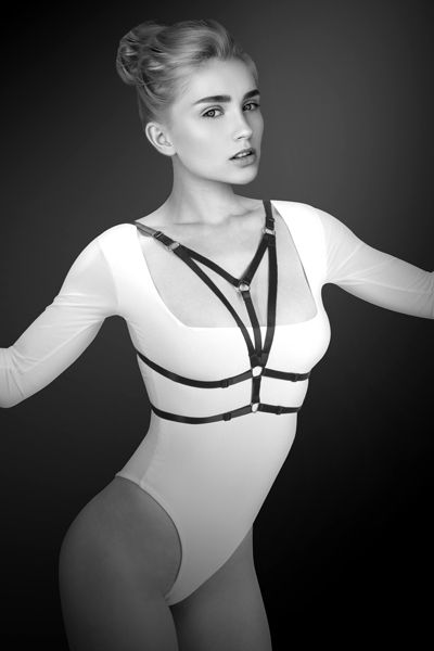 Черная упряжь на грудь Laura - Bijoux Pour Toi - купить с доставкой в Реутове