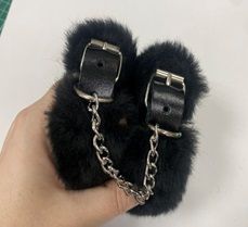 Черные наручники на цепи с меховой опушкой - Лунный свет - купить с доставкой в Реутове